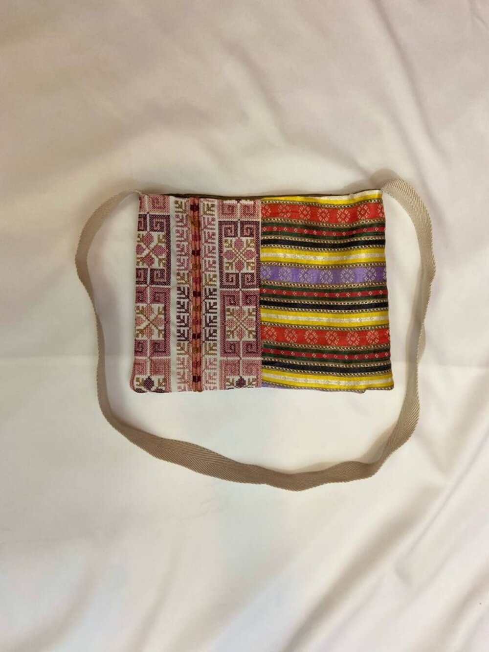 Palestinian Thobe White Crossbody Purse - Picture 2 of 2
